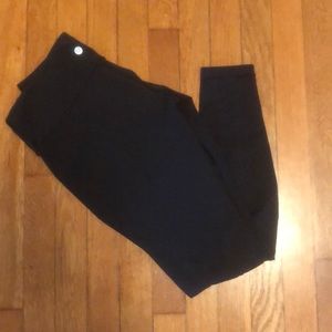 Lululemon Black Wunder Under Leggings